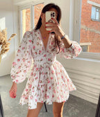 Josephine - Mini jurk met bloemenprint en lange pofmouwen en V-hals dames