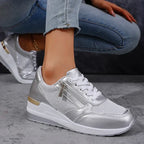 Sneakers dames met sleehak, ritssluiting opzij en metallic finish 12
