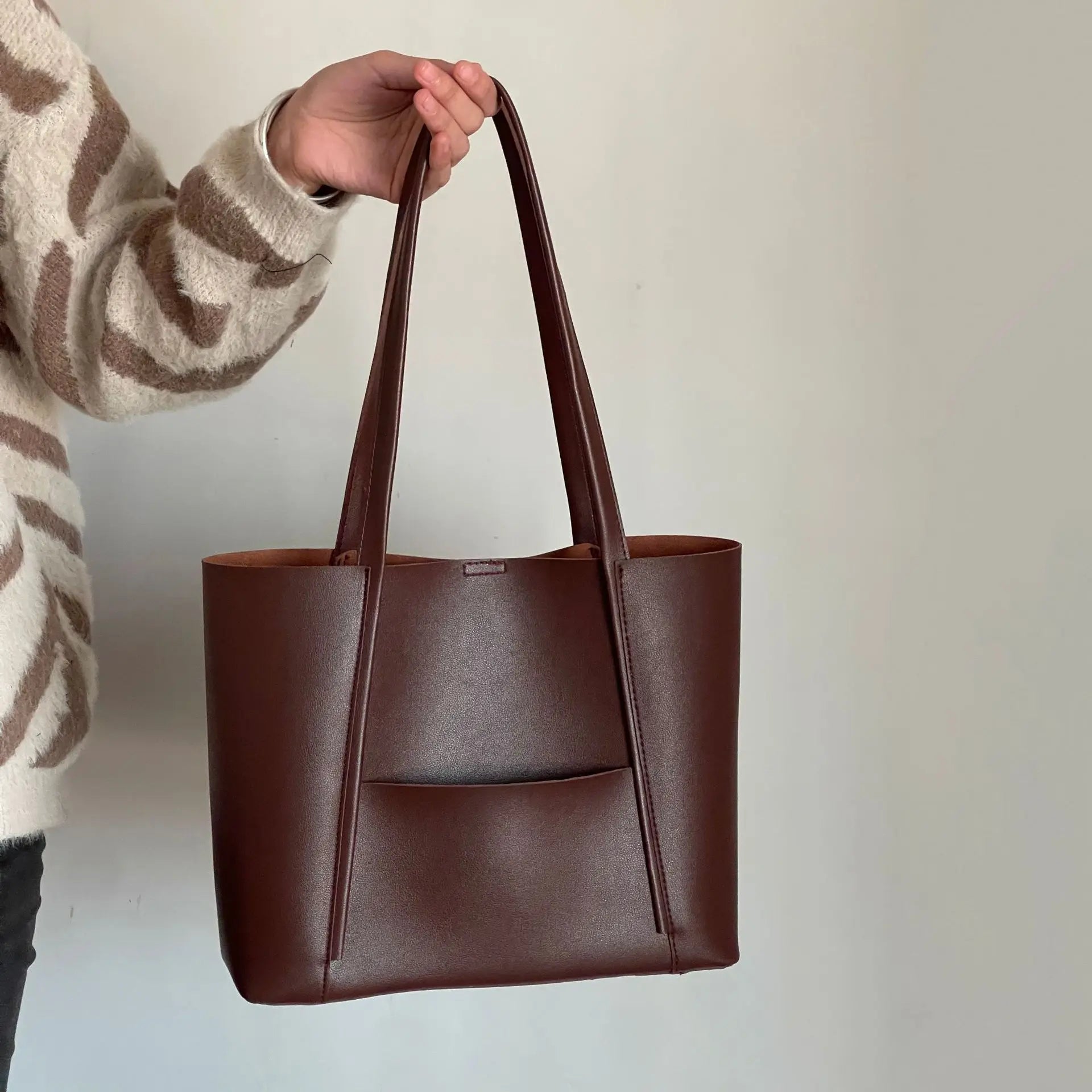 Maelyne - Leren handtas met handvat en ruime inhoud dames