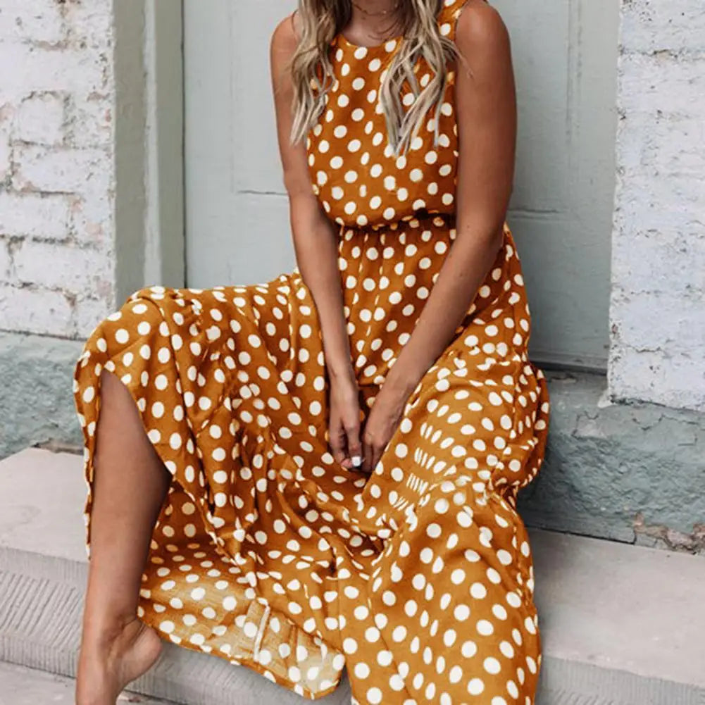 Mouwloze zomerjurk dames met stippen en midi-lengte