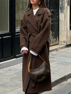 Lange trenchcoat dames met ceintuur, dubbele rij knopen en reverskraag voor herfst en winter 3
