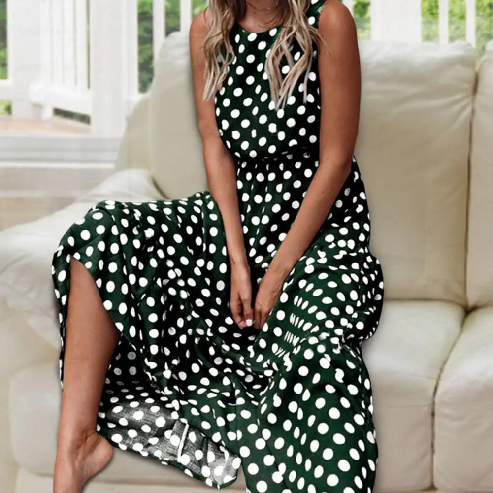 Mouwloze zomerjurk dames met stippen en midi-lengte