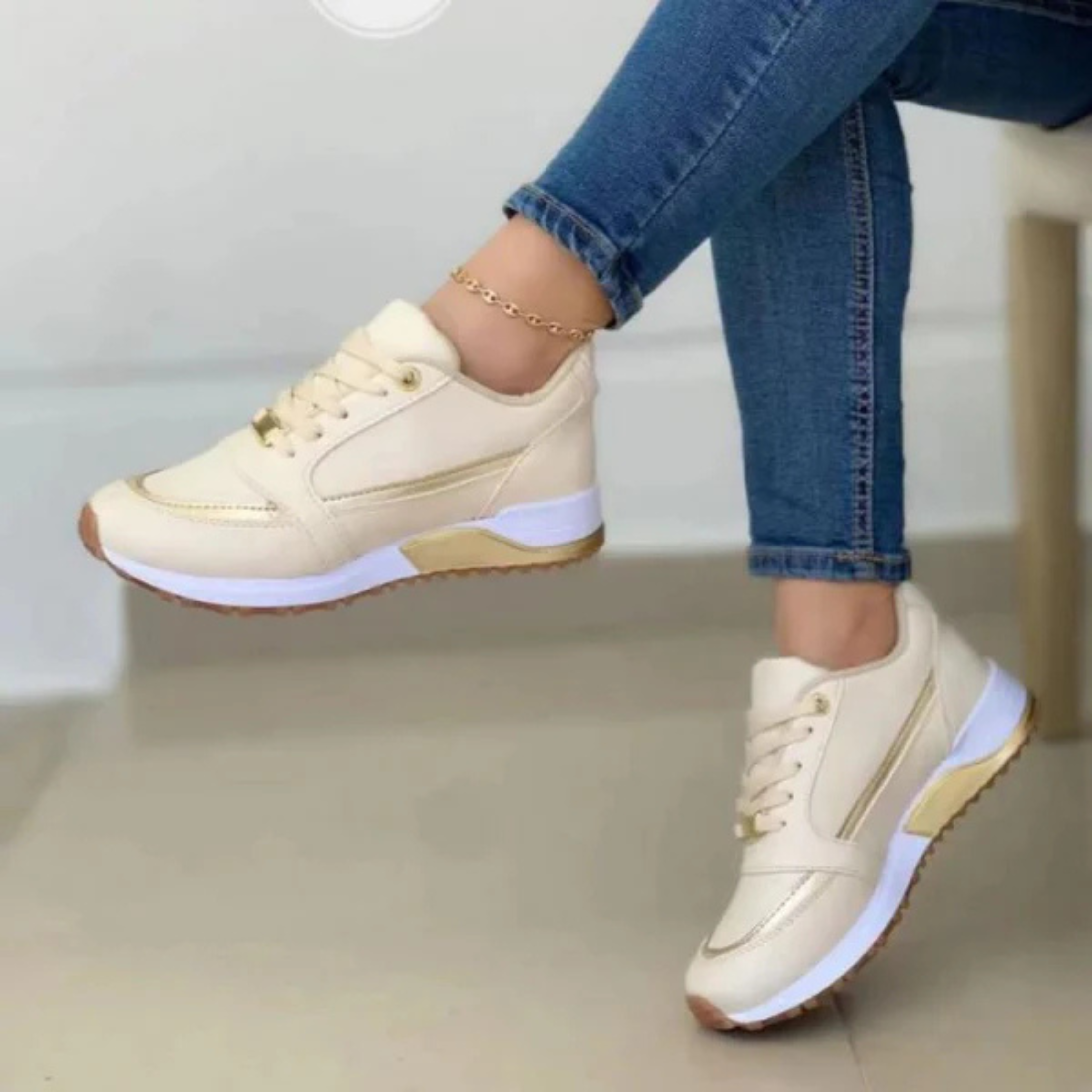 Nette sneakers dames met zachte binnenzool en tijdloos design 4