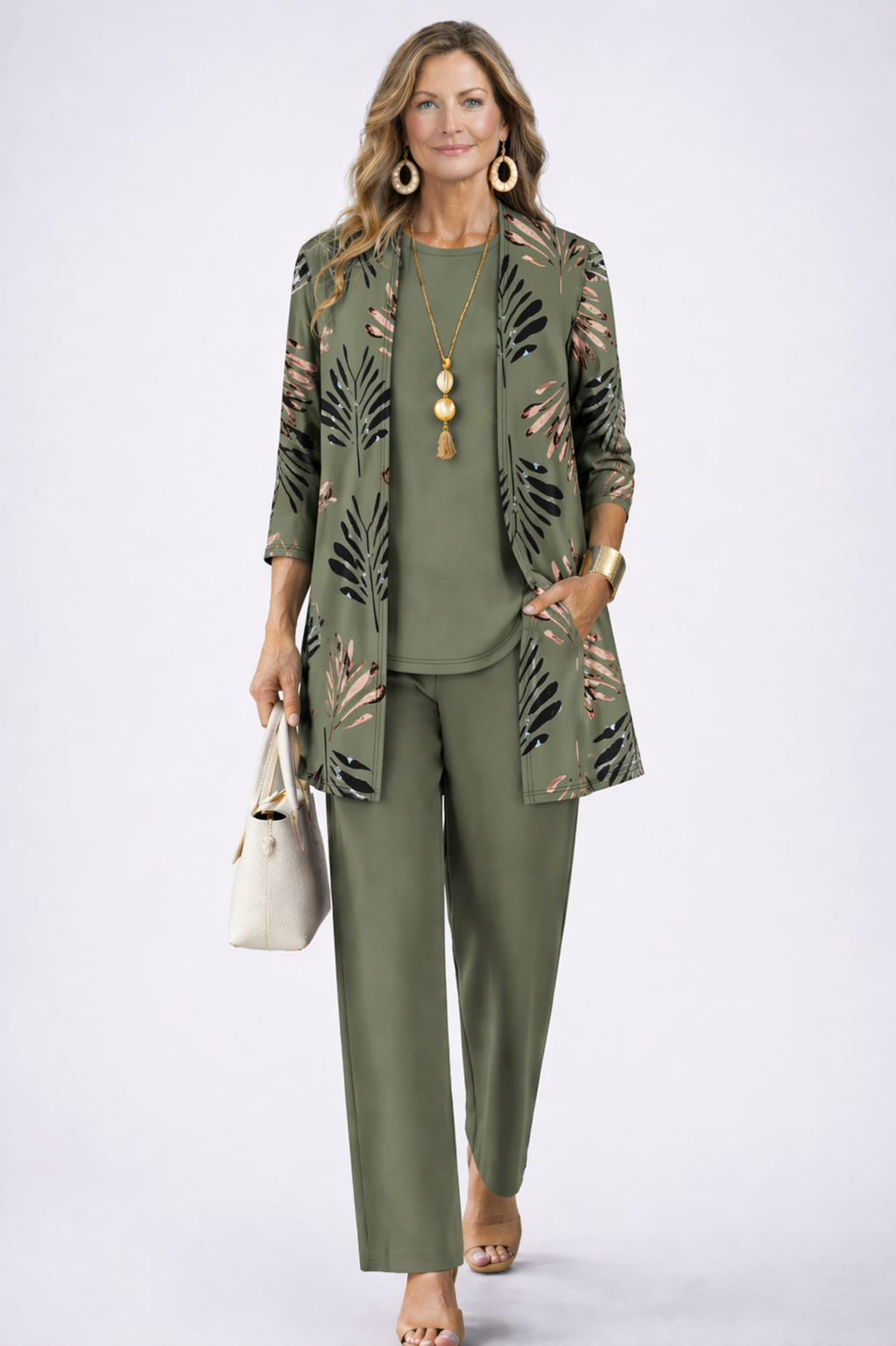 Driedelige set dames met top, broek en vest met print 2