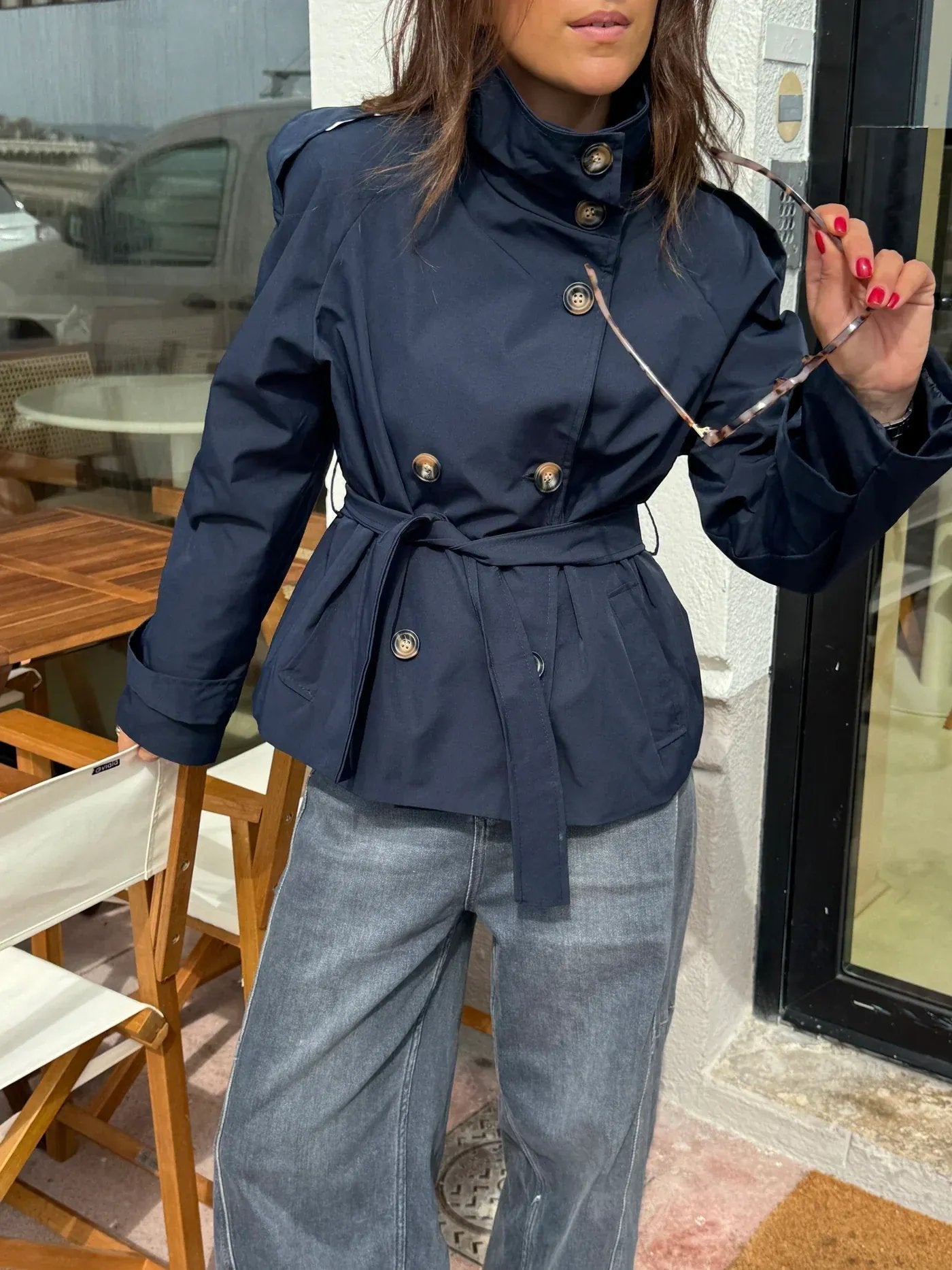 Getailleerde trenchcoat dames met ceintuur en waterafstotende afwerking 3