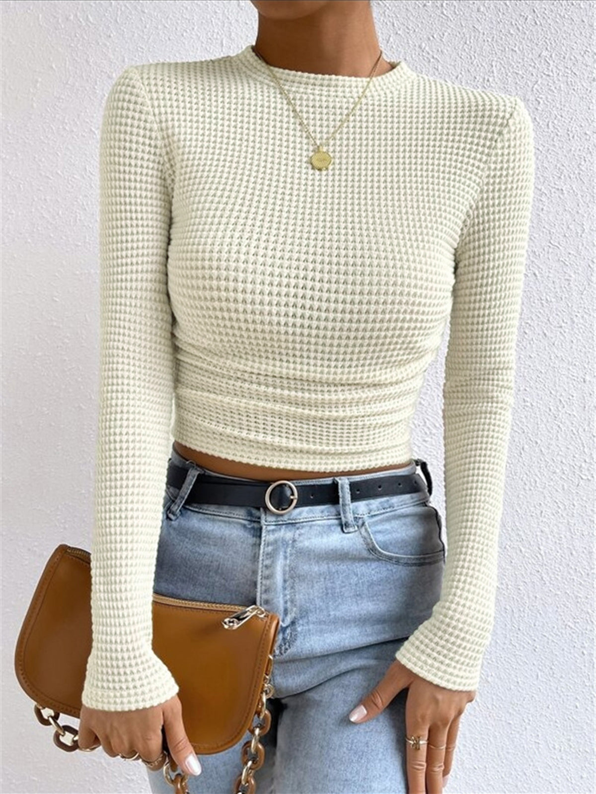 Longsleeve dames met ronde hals, wafelstructuur en cropped zoom 1