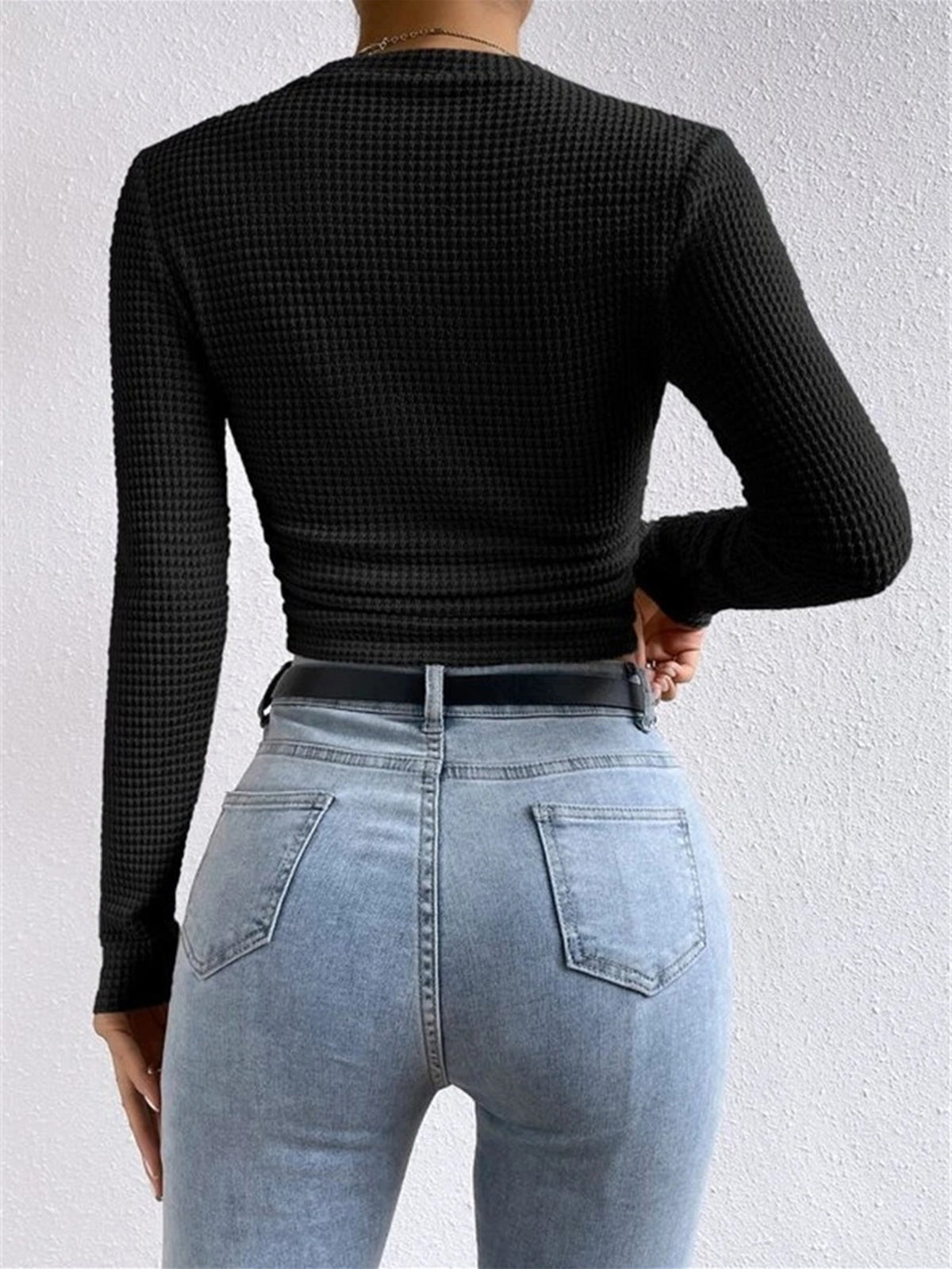 Longsleeve dames met ronde hals, wafelstructuur en cropped zoom 11