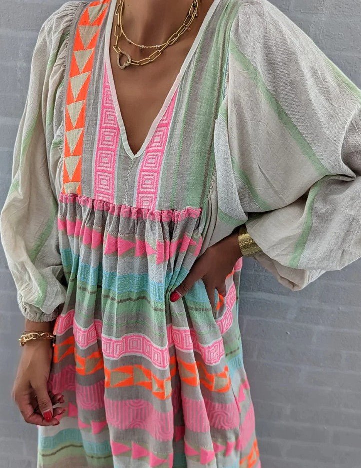 Salome - Midi jurk met losse pasvorm en opvallend design dames