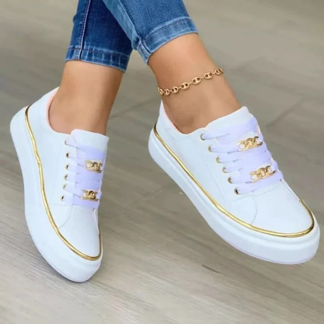 Sneakers dames met gouden detail, gevoerde binnenkant en lichte zool 4