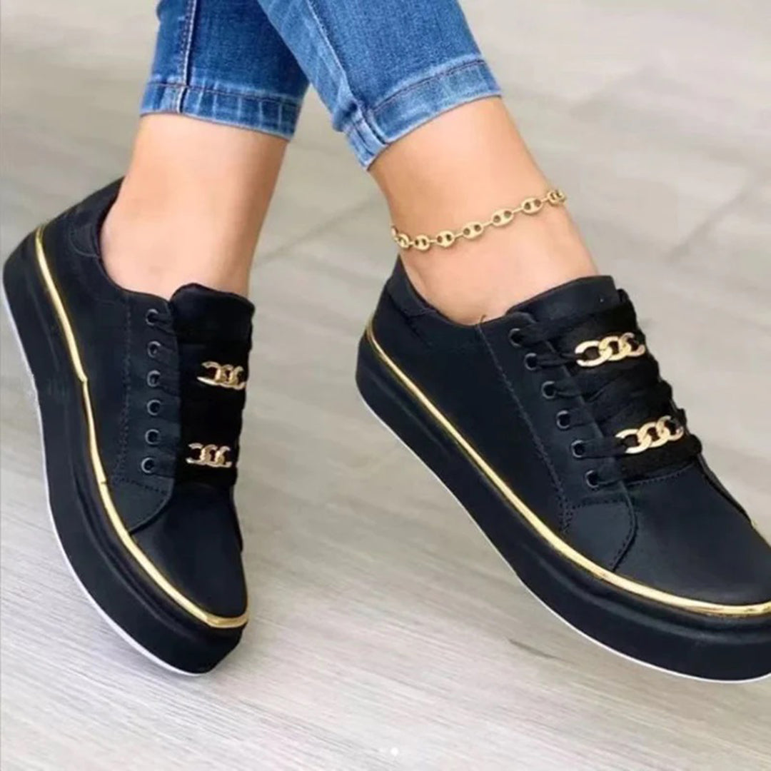 Sneakers dames met gouden detail, gevoerde binnenkant en lichte zool 5