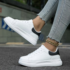 Sneakers dames van leer met plateauzool 6