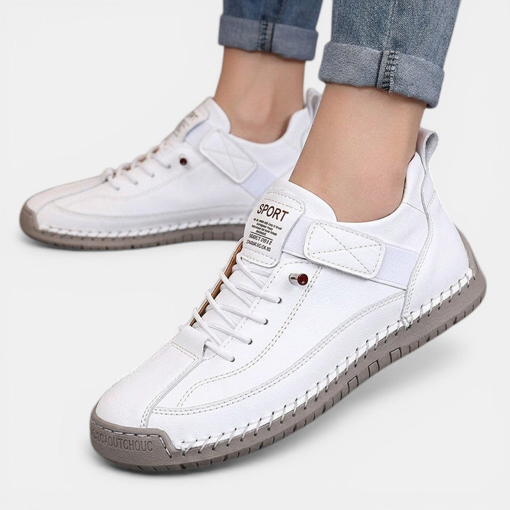 Sneakers dames van leer met veters en gestikte zool 1