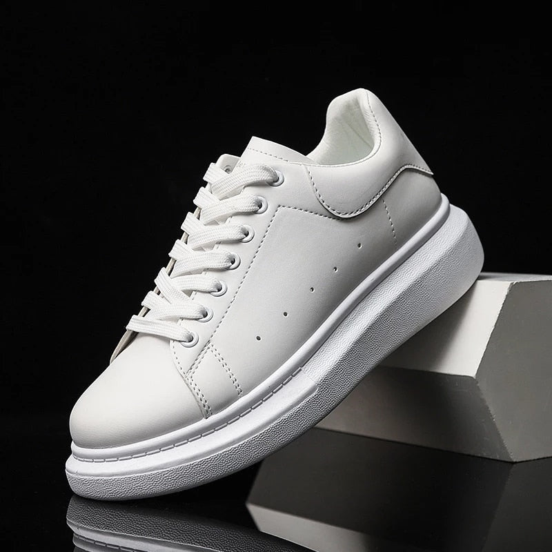 Sneakers heren van leer met dikke zool en geperforeerd detail 6