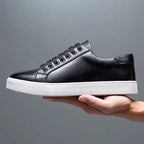 Sneakers heren van leer met veters en witte zool 12