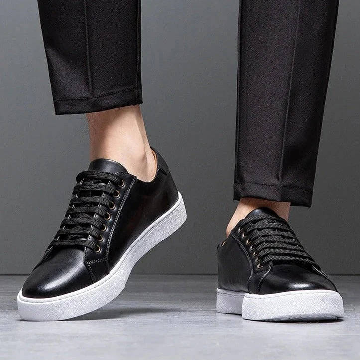 Sneakers heren van leer met veters en witte zool 2