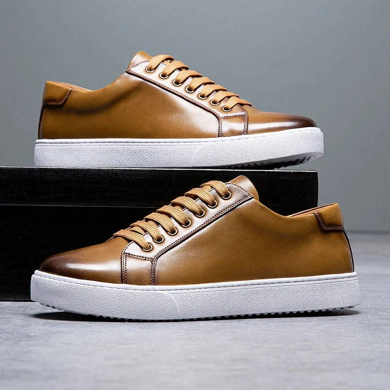 Sneakers heren van leer met veters en witte zool 20