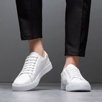 Sneakers heren van leer met veters en witte zool 3
