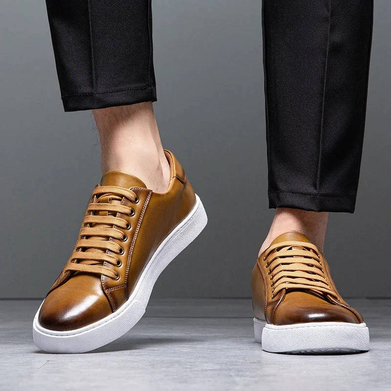 Sneakers heren van leer met veters en witte zool 4