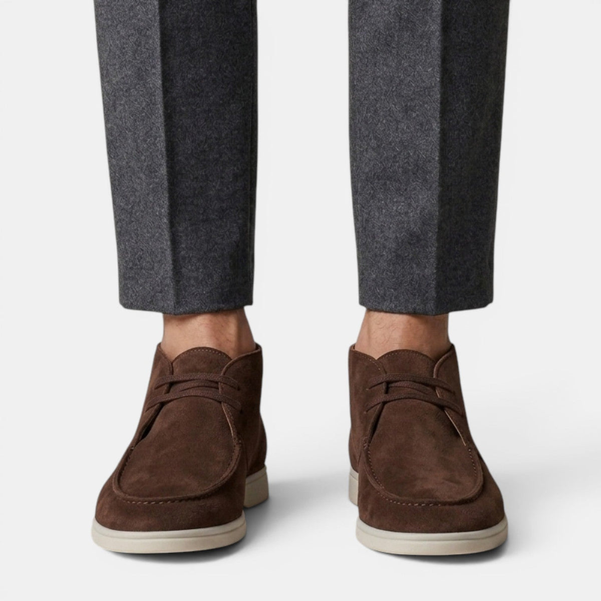 Suède chukka boots heren met mokassinstiksel 4