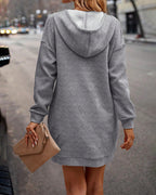 Trui-jurk dames met capuchon, knoopsluiting en steekzakken 5