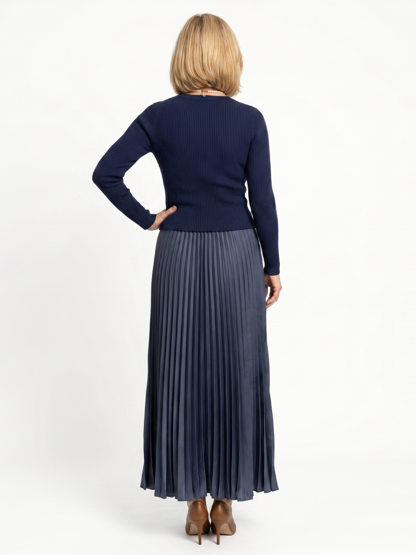 Tweedelige set dames met gebreide top en geplooide rok 7