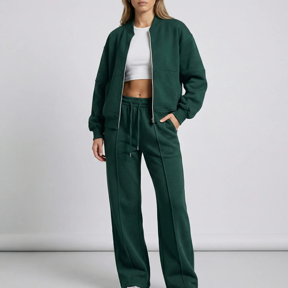 Tweedelige set dames met ritsjack en wijde broek 5