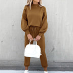 Tweedelige set dames met trui en broek in zacht materiaal 6