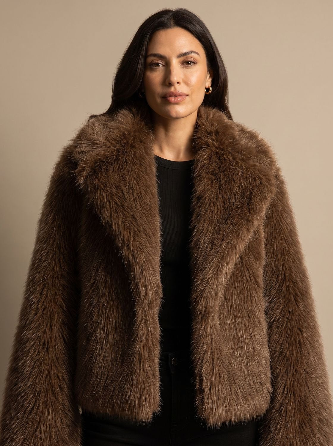 Winterjas dames kort imitatiebont met oversized kraag 1