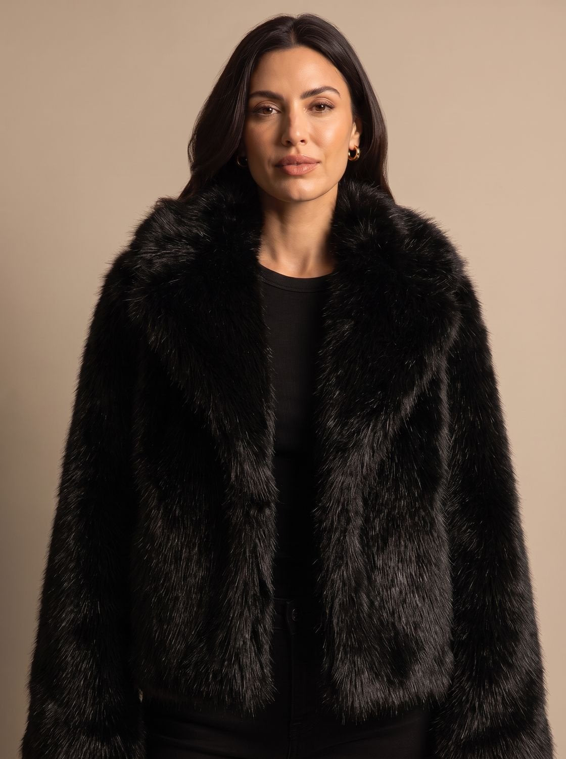 Winterjas dames kort imitatiebont met oversized kraag 2