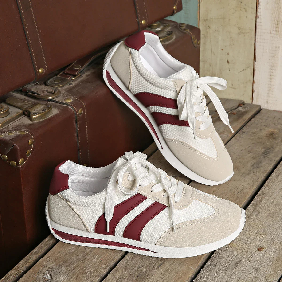 Lage sneakers dames met veters, mesh bovenwerk en gewatteerde boord 8